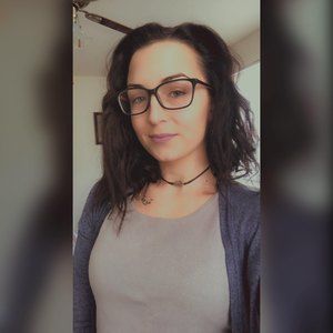 Meet your Posher, Becky